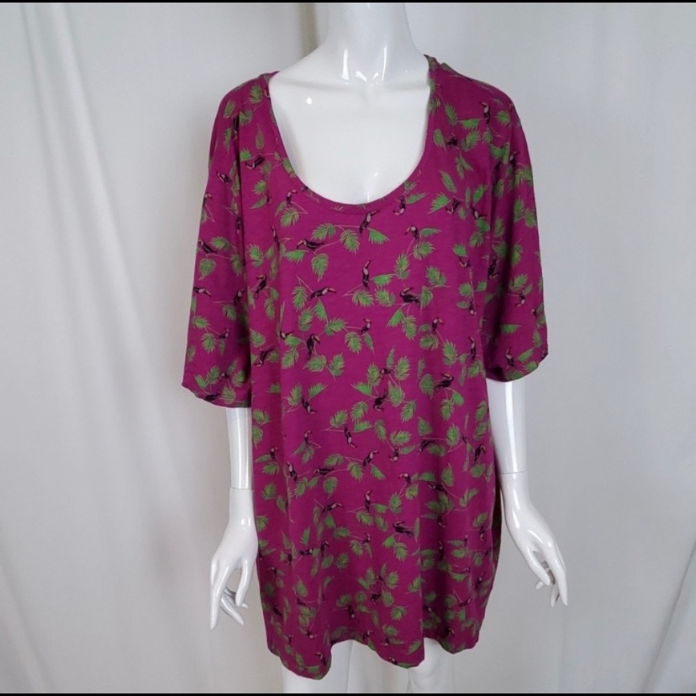 Catherine’s 4x T-shirt with toucans